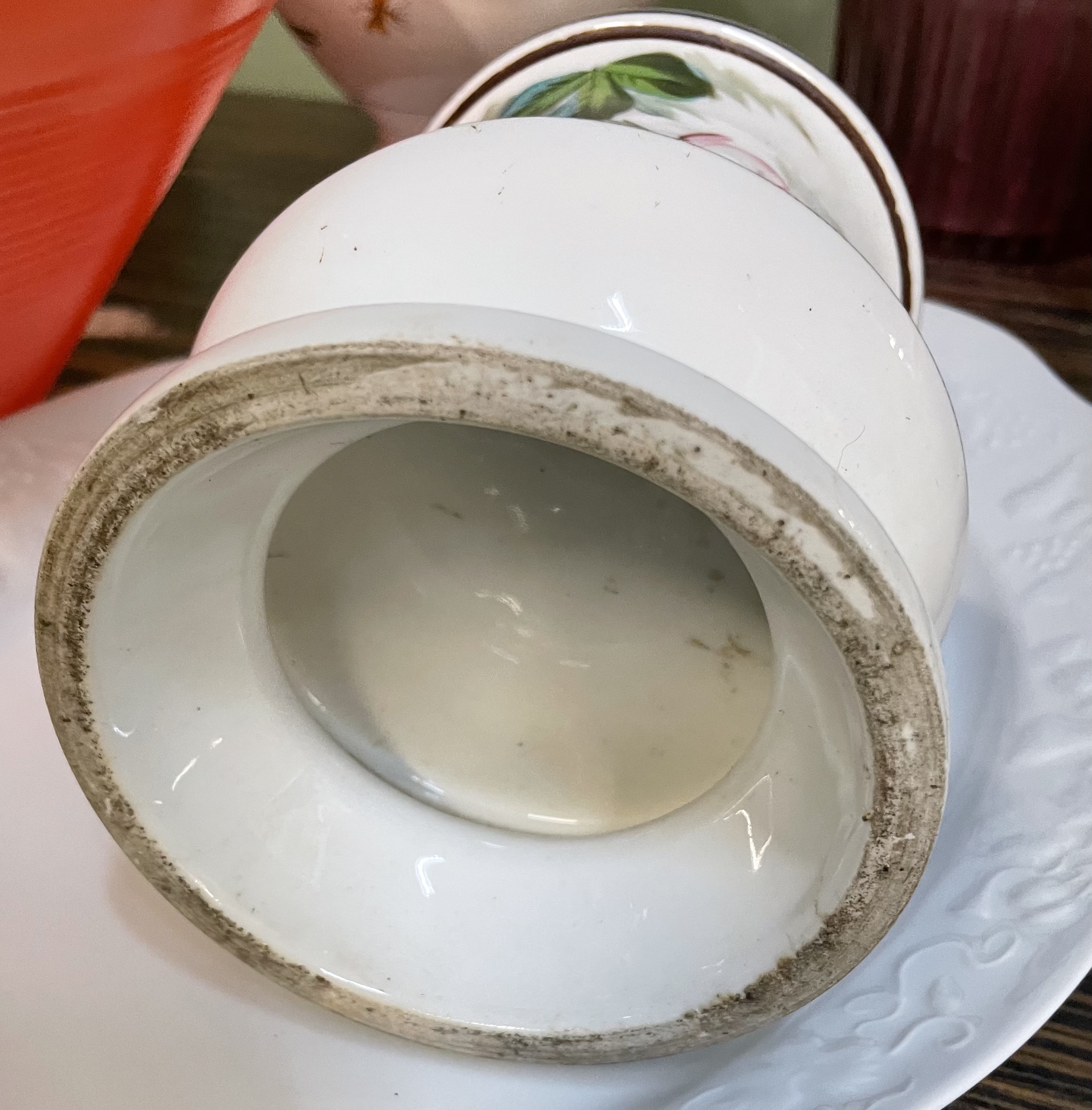 Lampe à pétrole en porcelaine de Paris XIXe