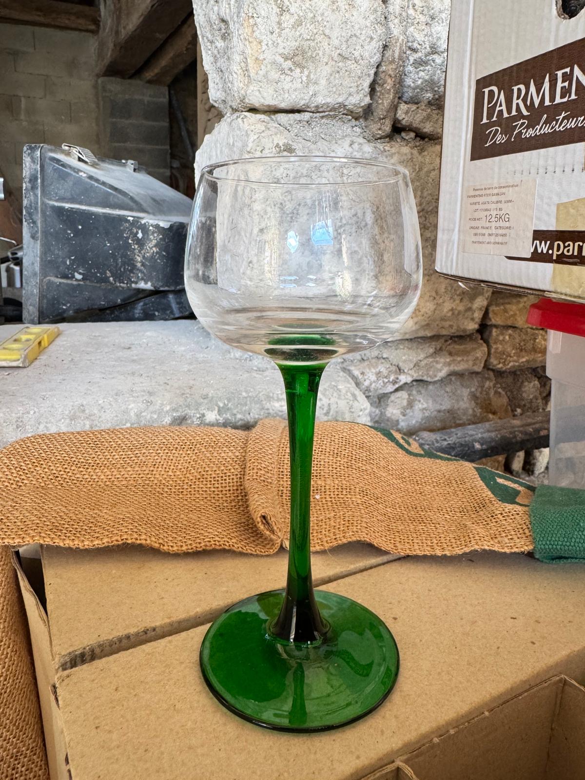 12 verres à vin blanc luminarc